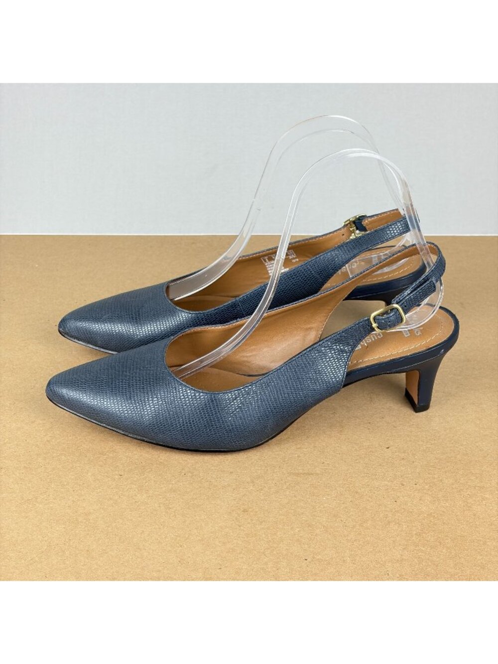 Clarks Crewso Riley Leather Slingback Heels Womens 8.5 Wide Navy Blue Croc